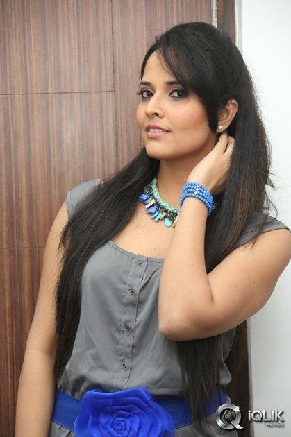 Anasuya-at-Mirchi-Lanti-Kurradu-Movie-Audio-Launch